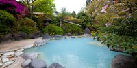 青湯が自慢の別府・湯布院の宿5選♪神秘的な青い温泉に癒されて【大分】