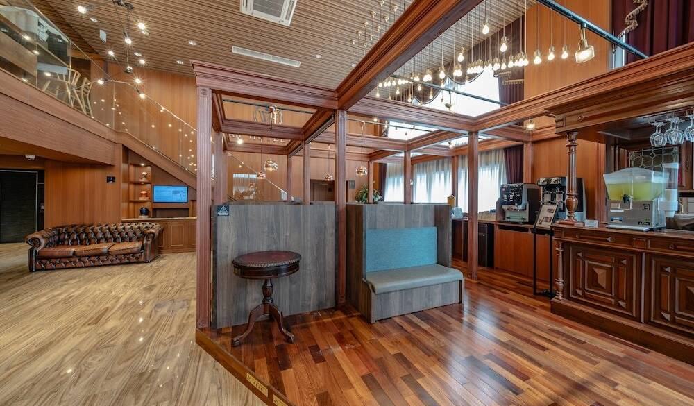 フロントロビー③ / 3