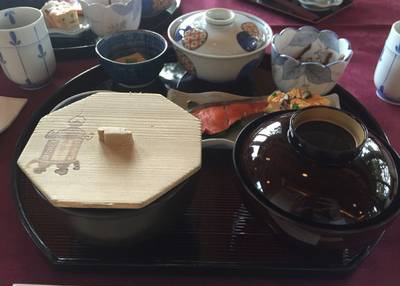 メインダイニングルーム 三笠