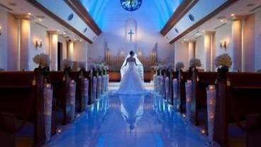 屋内結婚式場 / 12