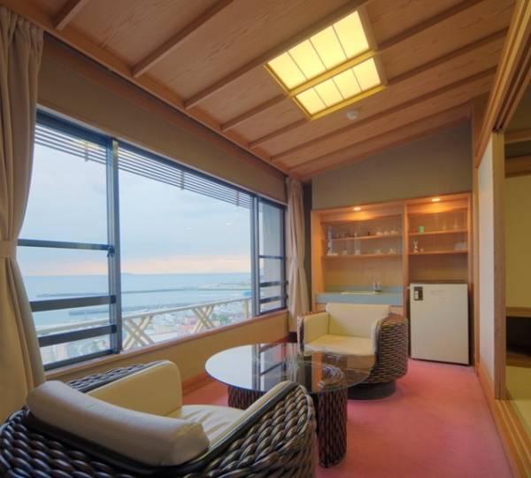 チェックアウトまで
お部屋でのんびり / 1