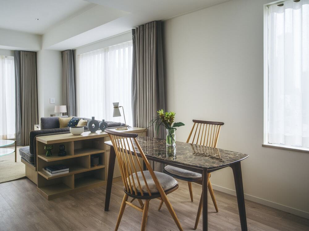 機能的で洗練されたデザインのお部屋で快適なステイを3722073