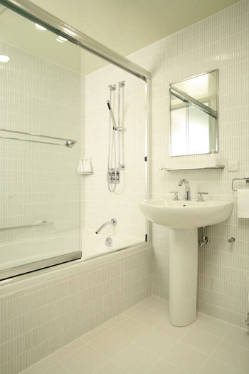 地元の素材にこだわった朝食に舌鼓♪駅近スタイリッシュホテル3416778