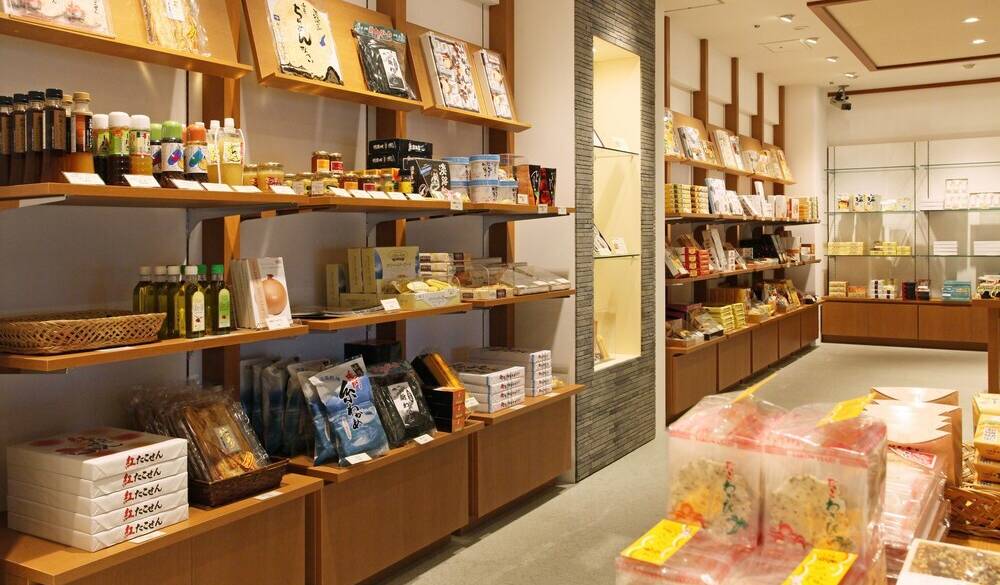 売店 / 1