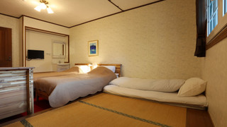 ファミリールーム(布団付)