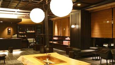 内部エントランス / 3