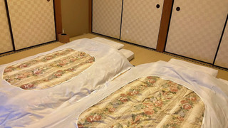 [離れ] 秋水/梅杏～源泉かけ流し風呂 - 本間10畳 + 次の間8畳