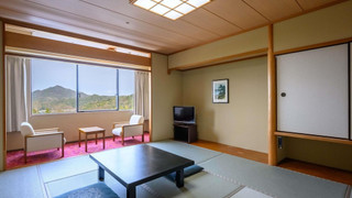 クラシック ルーム シングルベッド 3 台 シービュー (Japanese Style)