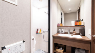 モデレート ダブルルーム シャワーブース 禁煙 (清掃は3日に1度となります)