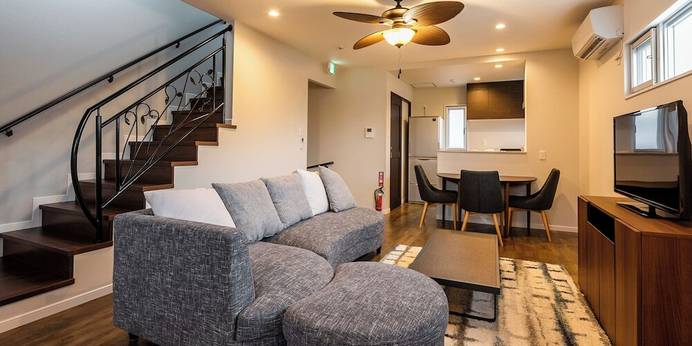 ツカサコンド北谷アラハ（沖縄県 コテージ・ロッジ・一棟貸） / 1