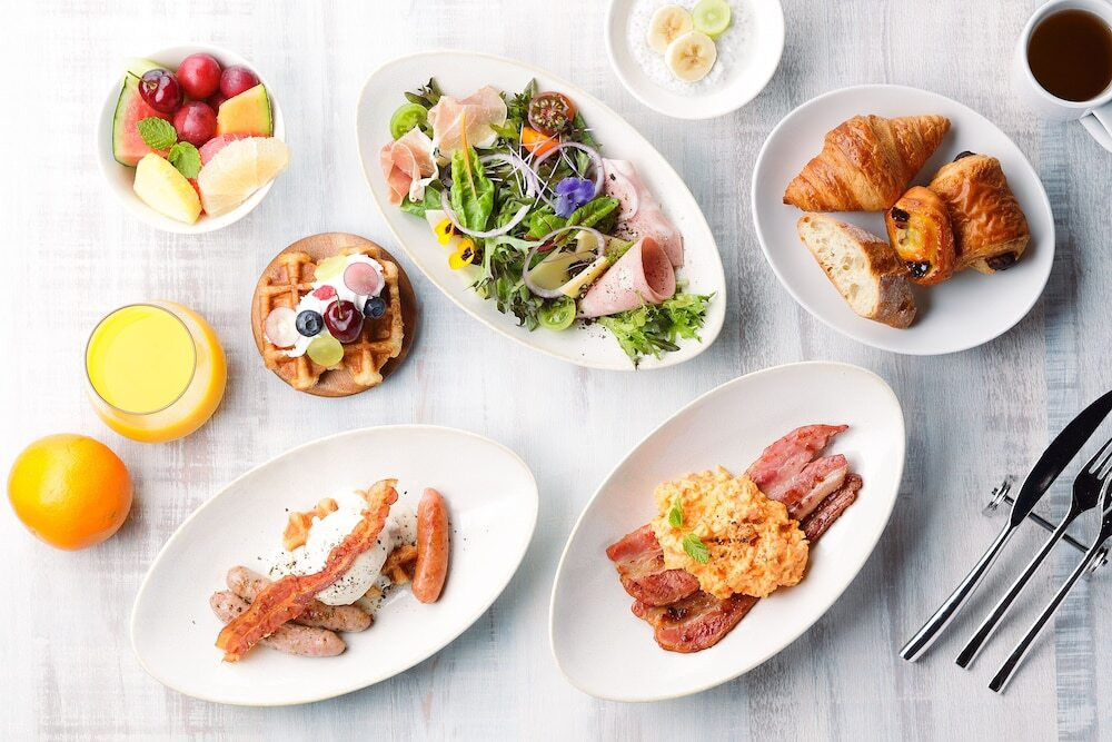 テラスから夜景を眺め、大浴場で温泉旅行気分♪4068965