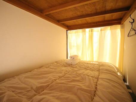 The NEXT DOOR, lower east nine hostel / 3