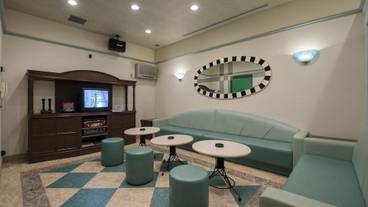 カラオケ ルーム / 6