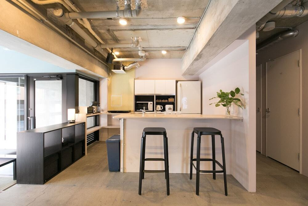 客室内のダイニングエリア