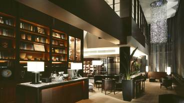 エグゼクティブ ラウンジ / 32