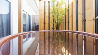 スイート 客室露天風呂付 禁煙  (エキストラソファーベッドは5名利用からのみ提供)