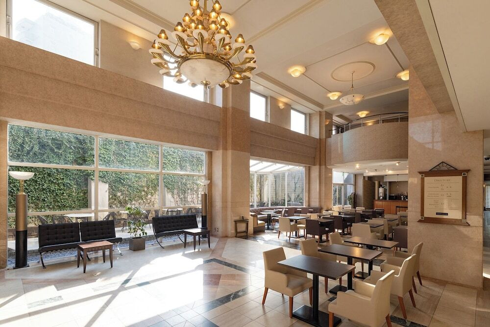 ロビーラウンジ