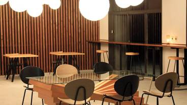 ロビーラウンジ / 8