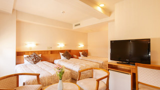 トリプルルーム シングルベッド 3 台 禁煙