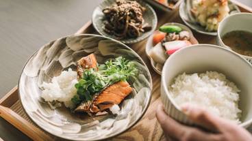 食事・飲み物 / 15