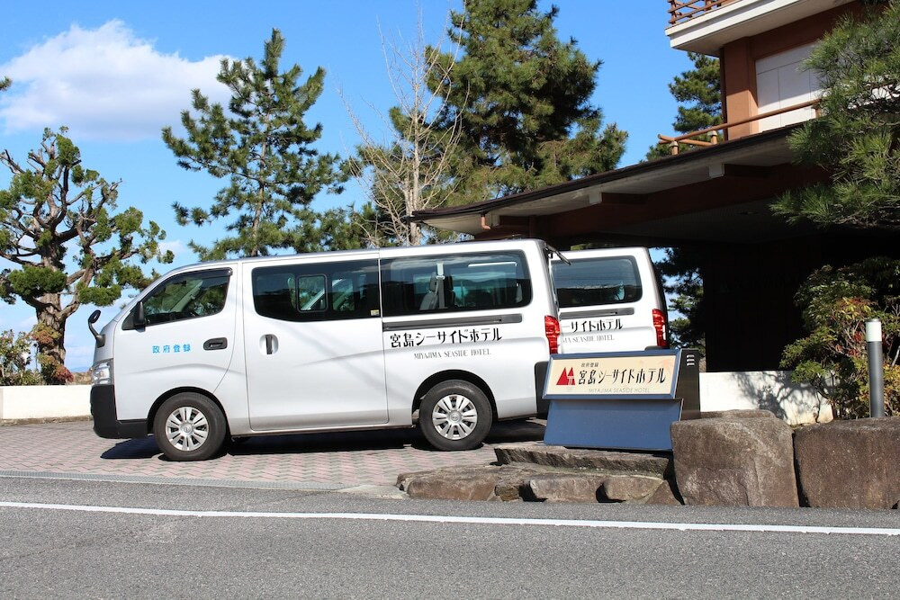 市街地へのシャトル サービス