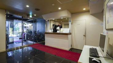 内部エントランス / 2