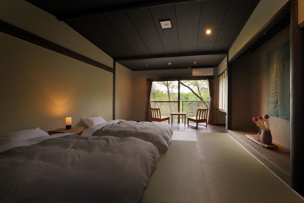 静かな森で過ごす贅沢な時間♪3914251