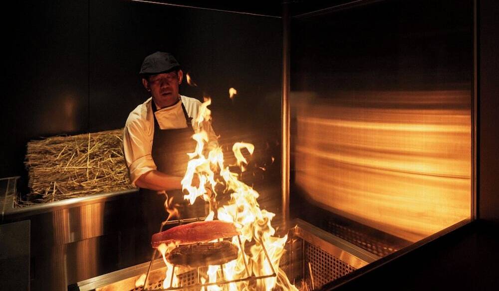 カツオの藁焼き実演 / 3