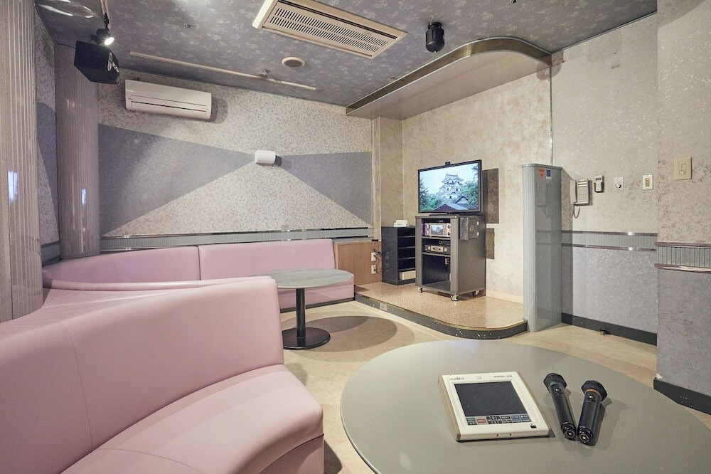 カラオケ ルーム