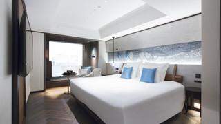 デラックス ルーム キングベッド 1 台 コーナー