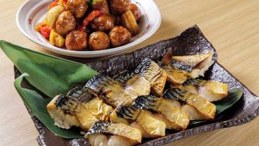 食事・飲み物 / 16