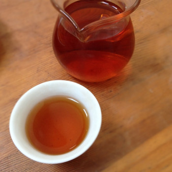 「お茶と食料雑貨　ラサ」ドリンク 884561 美味しい雲南紅茶。弱った身体にやさしい。