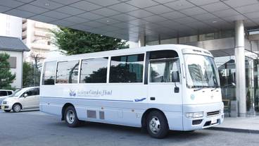 空港シャトルバス / 2