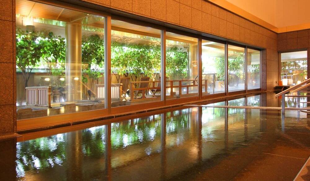 大浴場「悠幻の湯殿」④ / 4