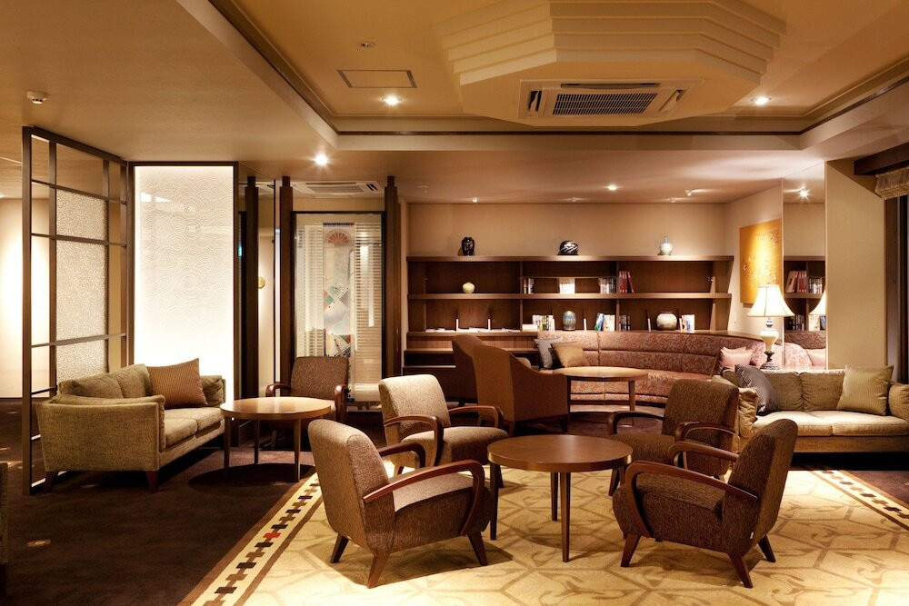 ライブラリーラウンジ