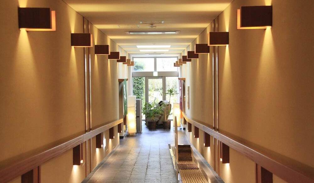 美人の湯でゆったり
疲れを癒す大浴場 / 4