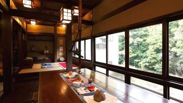 ロビーラウンジ / 3