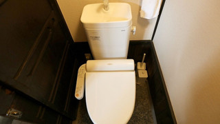 ツインルーム 共用バスルーム 禁煙