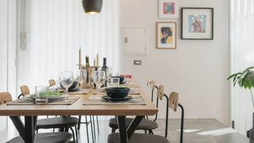 客室内のダイニングエリア / 22