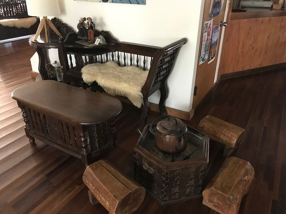 ロビーラウンジ