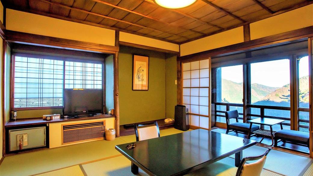 本館客室一例② / 2