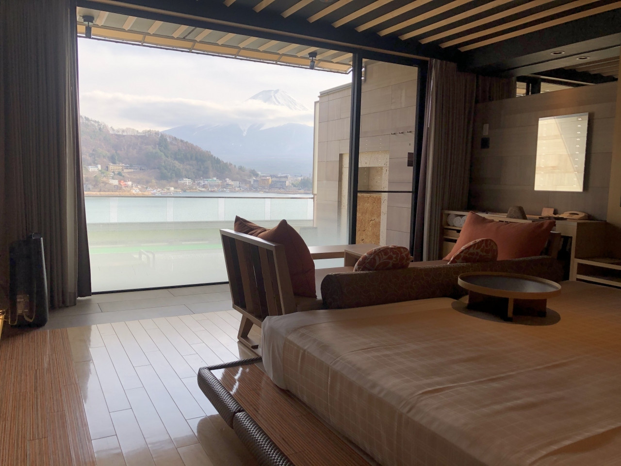 「ウォーターテラス」がおしゃれ♡海外旅行気分を味わえるホテル3346722