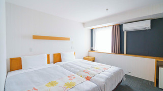 朝食無料　ツインルーム禁煙