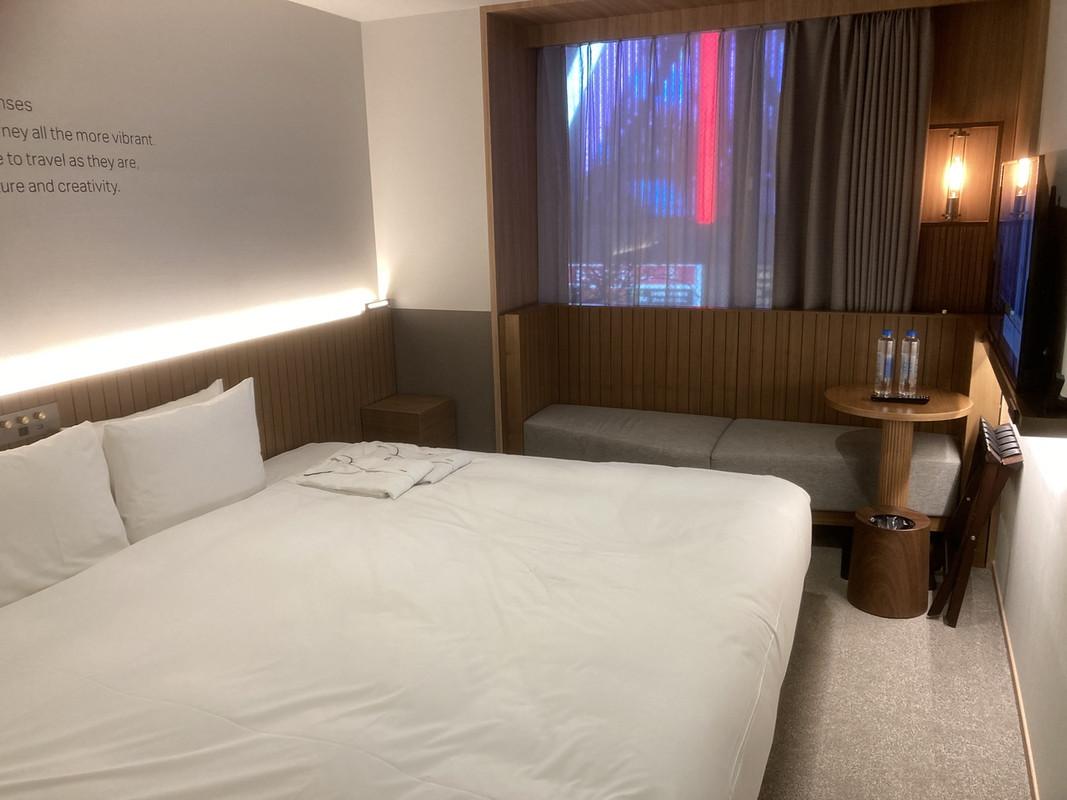 ダブルルーム、ベッド幅200cm