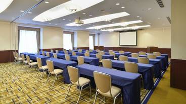 ボールルーム / 9