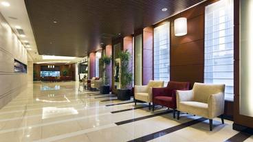 内部エントランス / 2