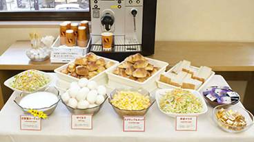 朝食スペース / 3