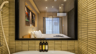 プレミアム ルーム スパ浴槽 (Shiki Suites | Kyoto Umekoji)