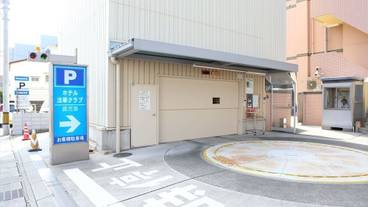 駐車場 / 1