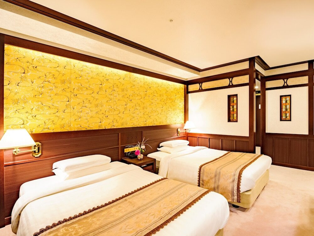 天然温泉で癒しの時間を。大正ロマン溢れるホテル3655832